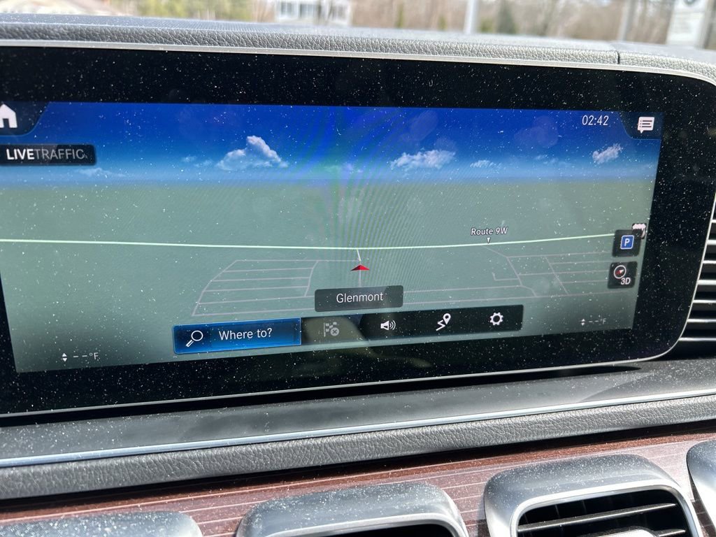 Used 2022 Mercedes-Benz GLS 450 4MATIC image 13