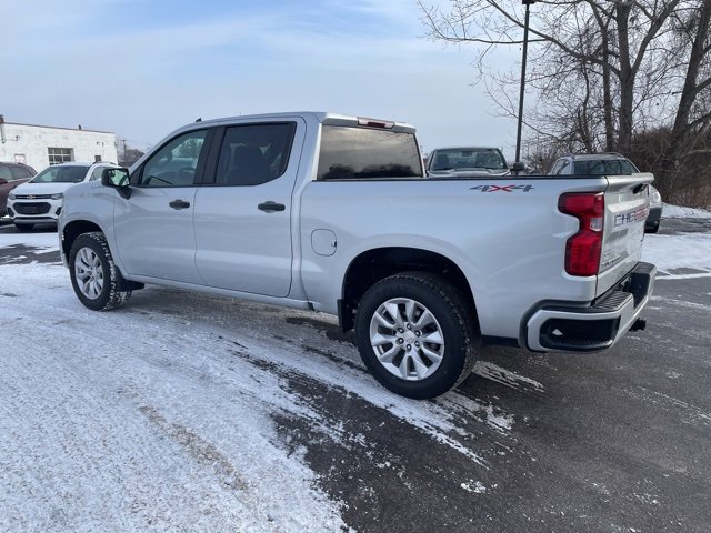 Used 2022 Chevrolet Silverado 1500 Custom image 9