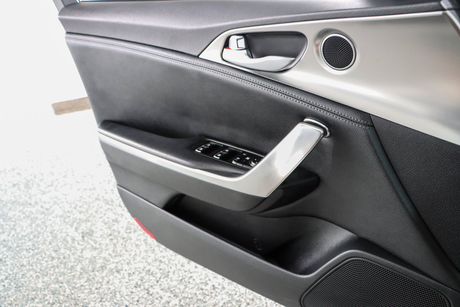 Used 2022 Kia Stinger GT1 RWD image 21