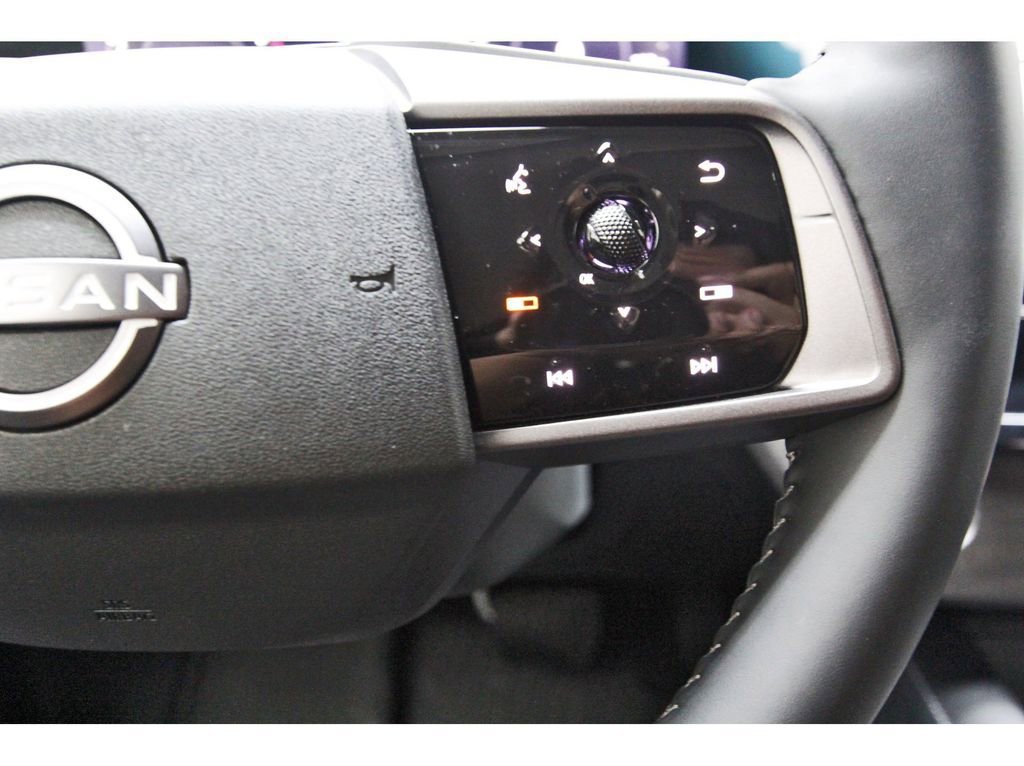 Used 2025 Nissan Murano Platinum w/ Cargo Package image 14