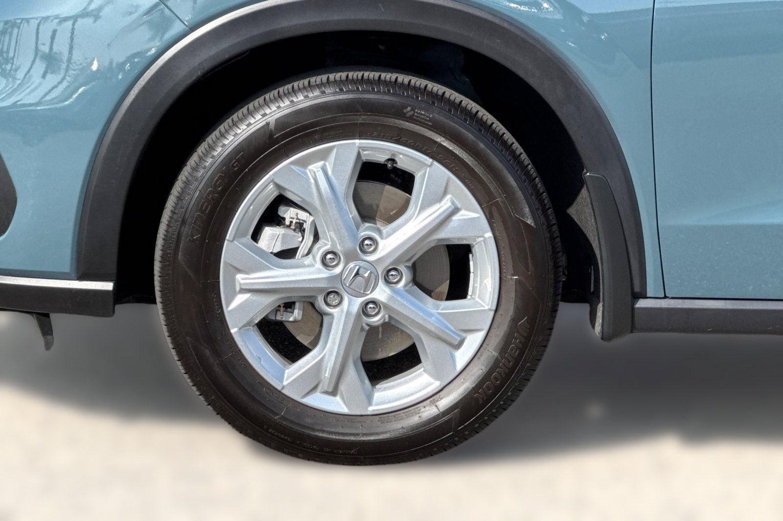 Certified 2025 Honda HR-V LX image 13