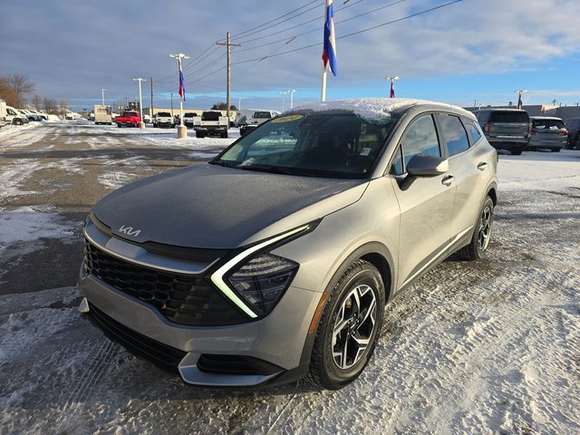 Used 2024 Kia Sportage LX image 8