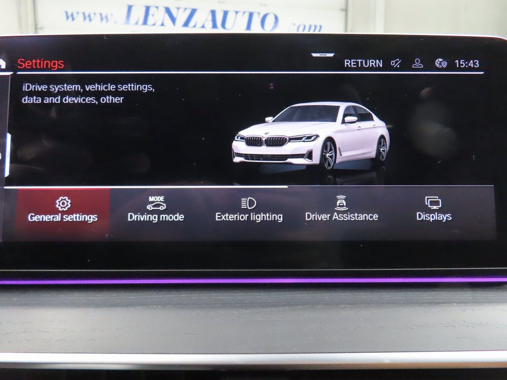 Used 2022 BMW 530i xDrive image 16