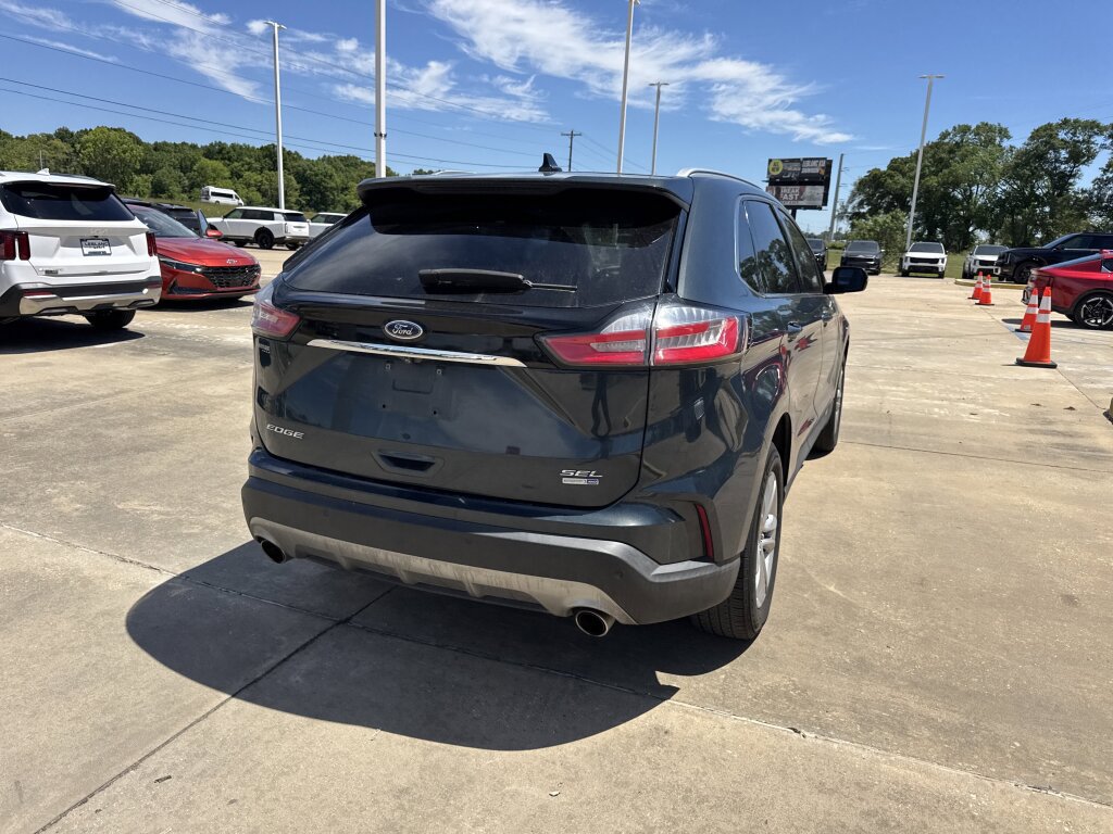Used 2019 Ford Edge SEL w/ Equipment Group 201A image 18