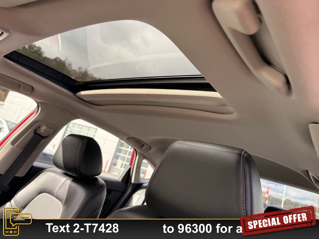 Used 2024 Honda Civic Touring image 14