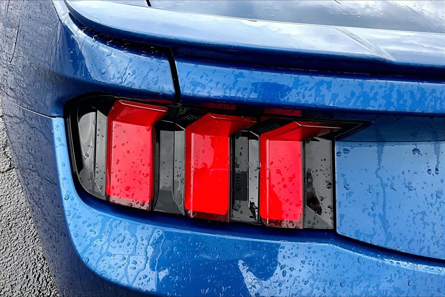 Used 2024 Ford Mustang GT Premium RWD image 28