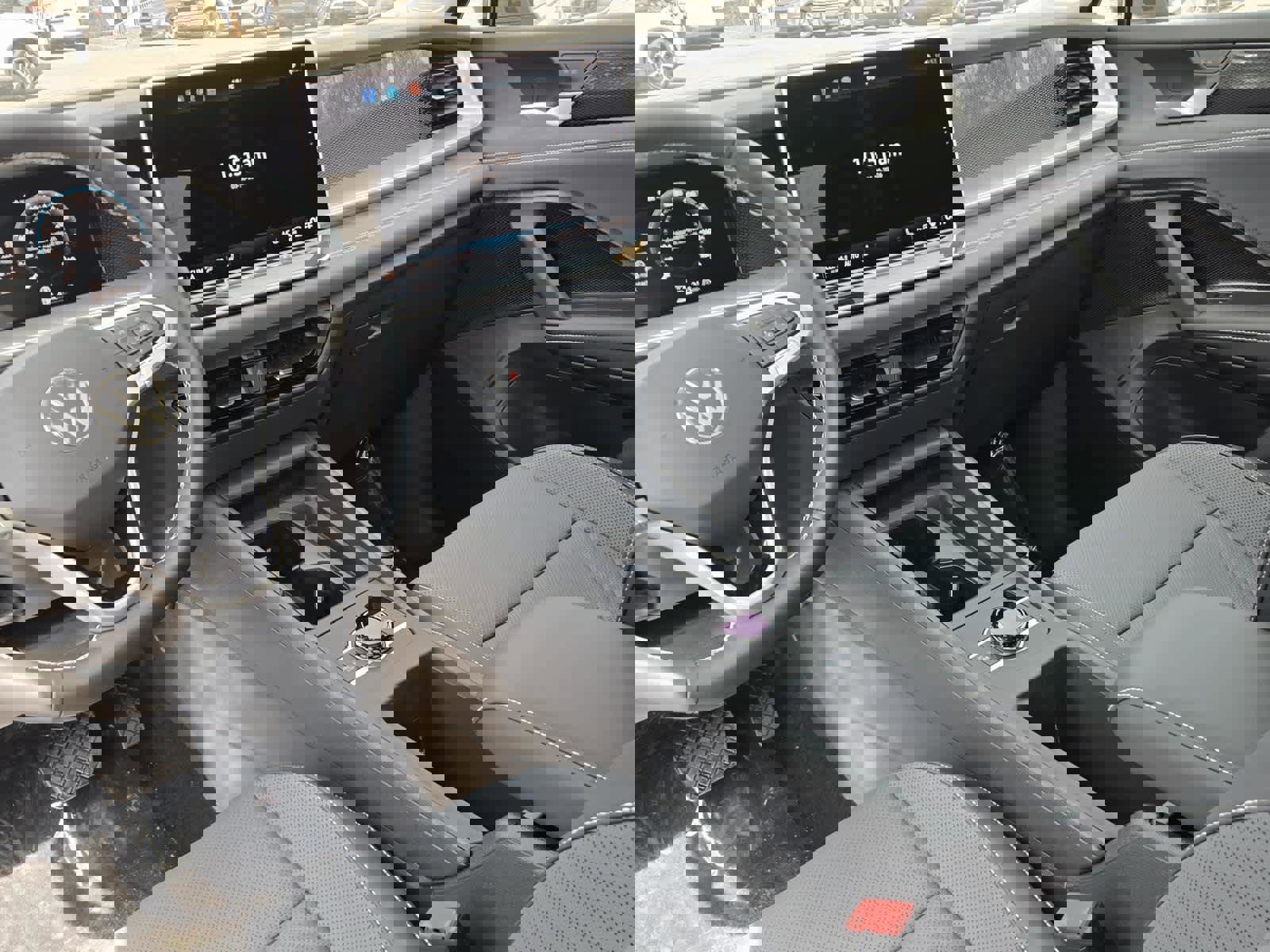 New 2026 Volkswagen Tiguan SE AWD/4WD image 16