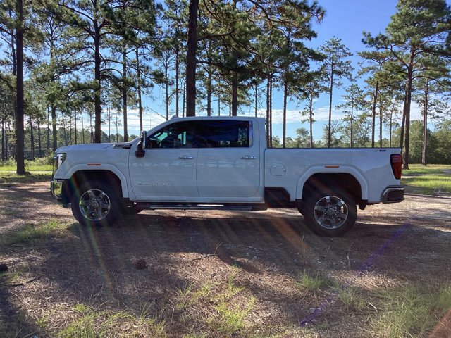 New 2025 GMC Sierra 2500 SLT w/ SLT Premium Package image 8