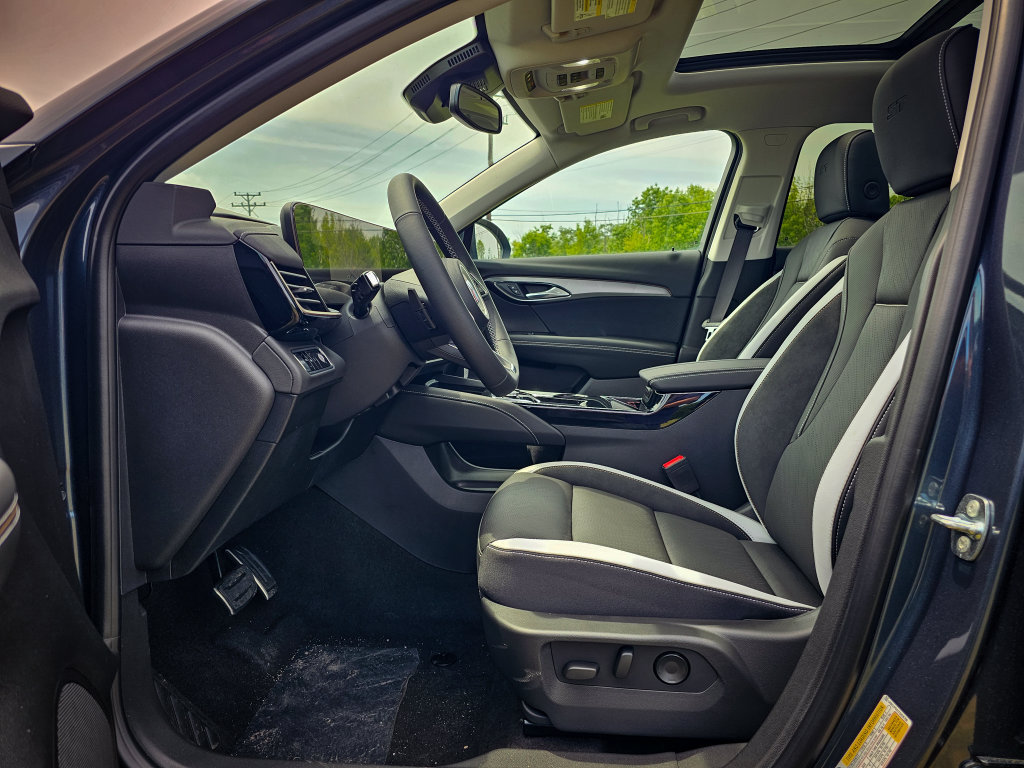 New 2026 Buick Envision Sport Touring AWD/4WD image 14