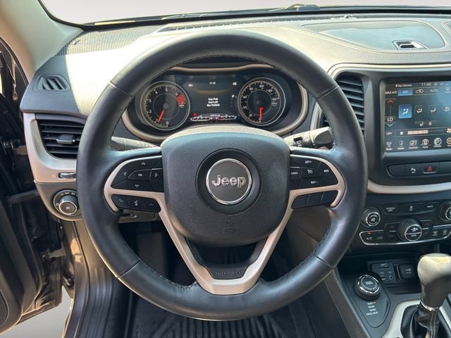 Used 2018 Jeep Cherokee Limited AWD/4WD image 13