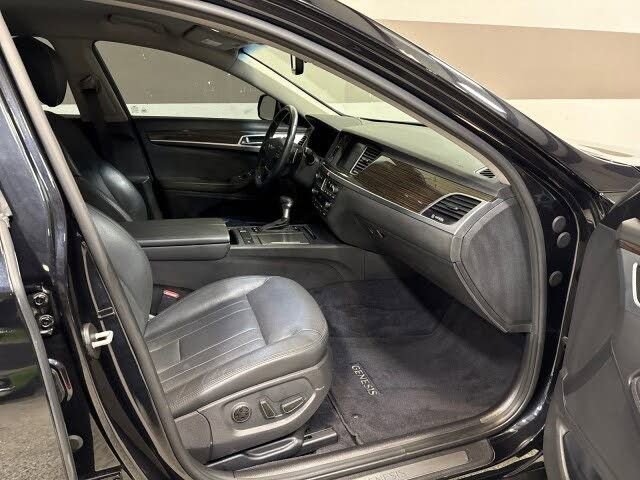 Used 2020 Genesis G80 3.8 RWD image 49