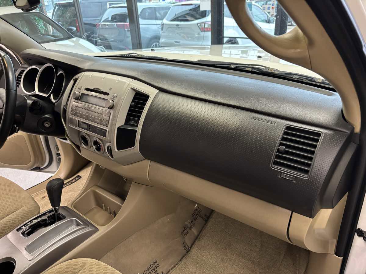 Used 2009 Toyota Tacoma PreRunner RWD image 13