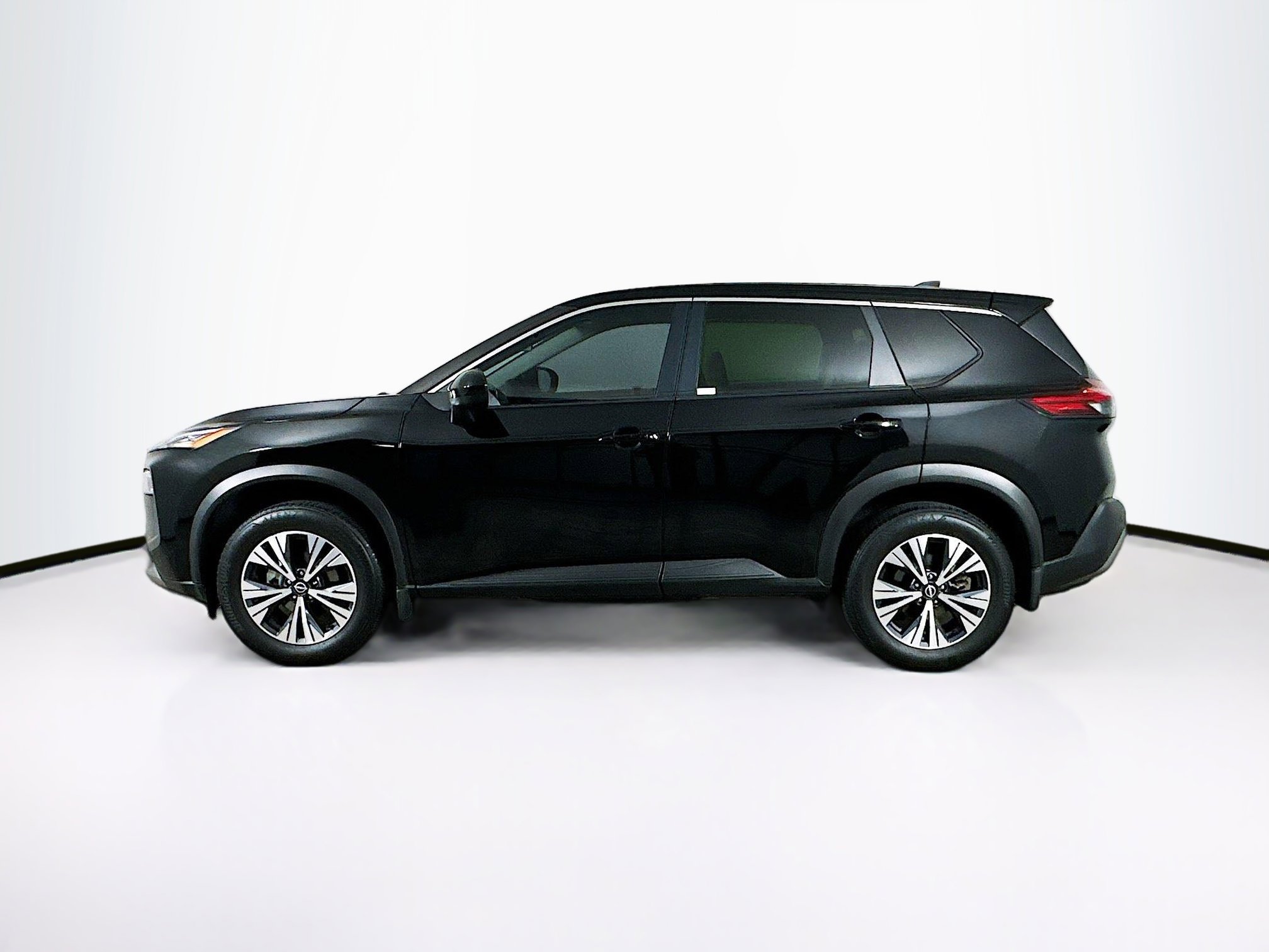 Used 2023 Nissan Rogue SV image 4