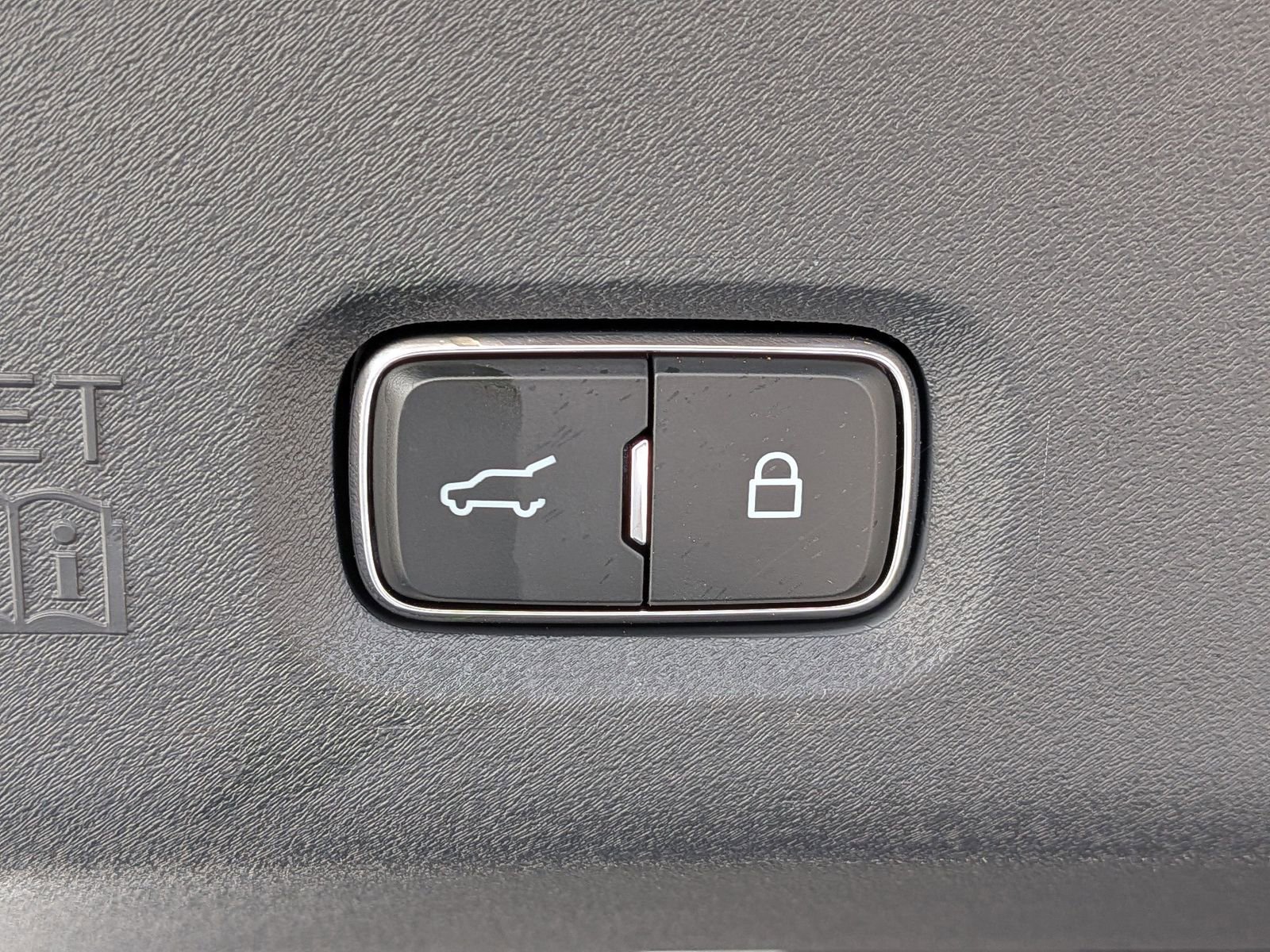 Used 2025 Lincoln Navigator L Black Label image 16