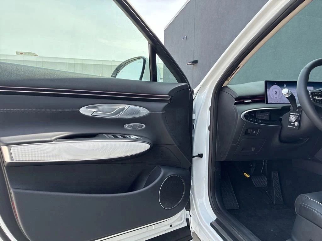 New 2026 Genesis GV70 2.5T AWD/4WD image 7