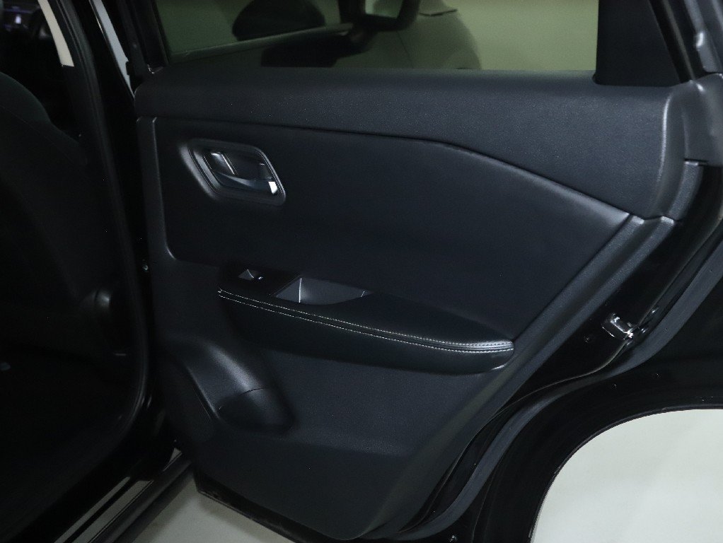 Used 2024 Nissan Rogue SV AWD/4WD image 25