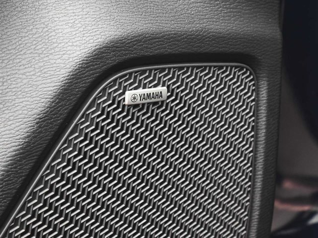 New 2025 Mitsubishi Outlander SE image 10