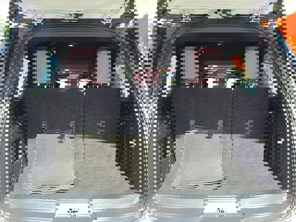 Used 2024 Ford Expedition Limited image 6