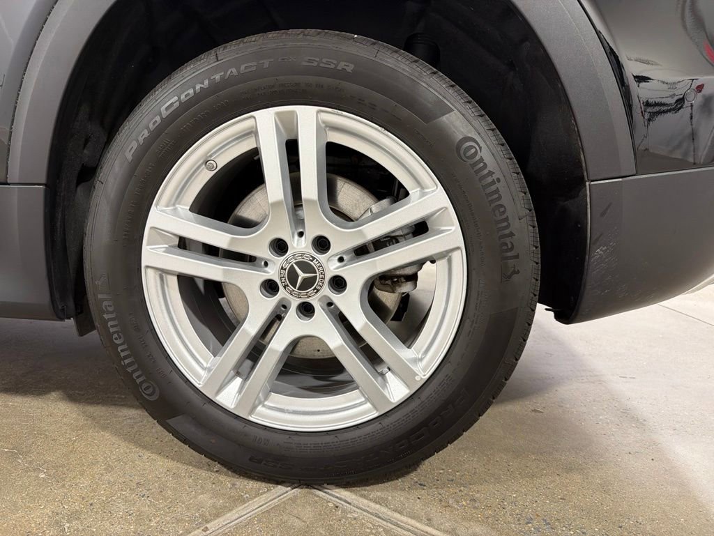 Used 2023 Mercedes-Benz GLB 250 4MATIC image 30