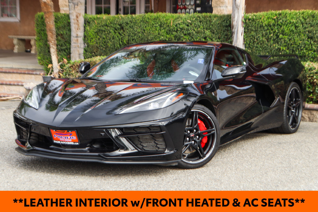 Used 2022 Chevrolet Corvette Stingray Premium Cpe w/ Z51 Performance Package RWD image 4
