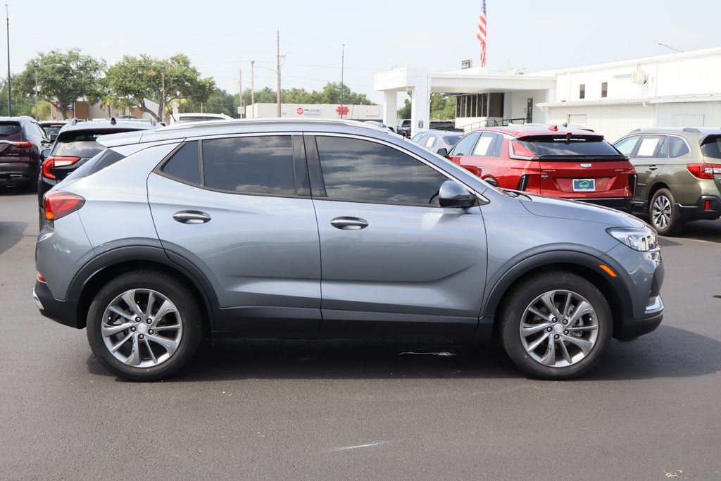 Certified 2022 Buick Encore GX Essence w/ Experience Buick Package FWD image 10