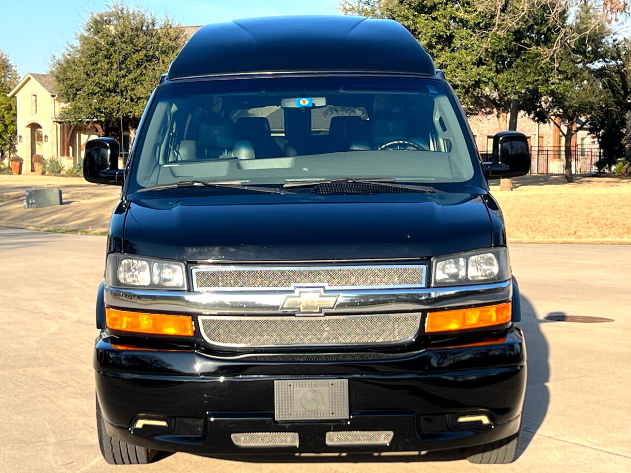 Used 2017 Chevrolet Express 2500 Extended image 3