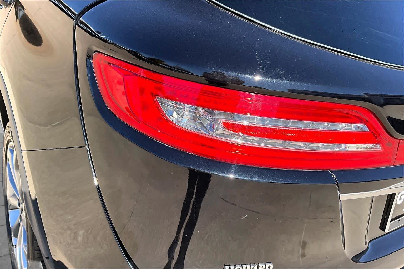 Used 2019 Lincoln MKC Select w/ Select Plus Package FWD image 28