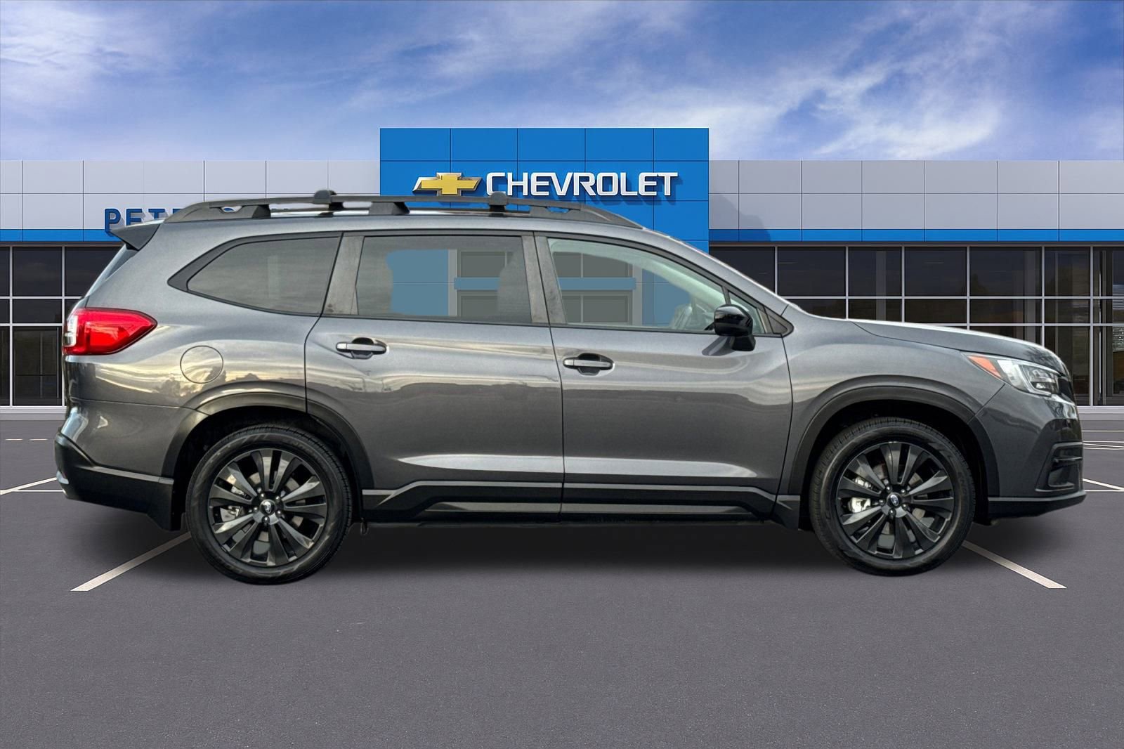 Used 2022 Subaru Ascent Onyx Edition image 3