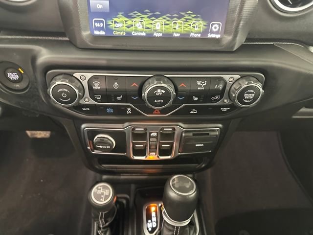 Used 2022 Jeep Wrangler Unlimited Sahara w/ Cold Weather Group image 23