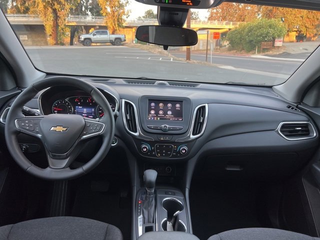 Used 2023 Chevrolet Equinox LT w/ Driver Convenience Package image 27