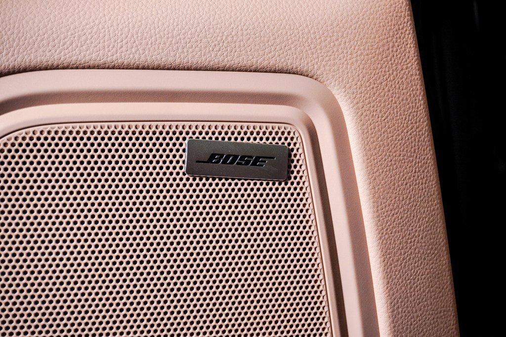 Certified 2025 Porsche Macan image 27