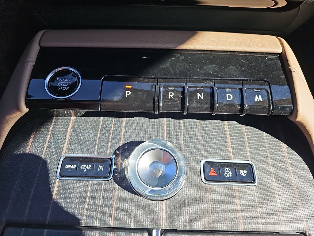New 2025 Lincoln Navigator Black Label image 32