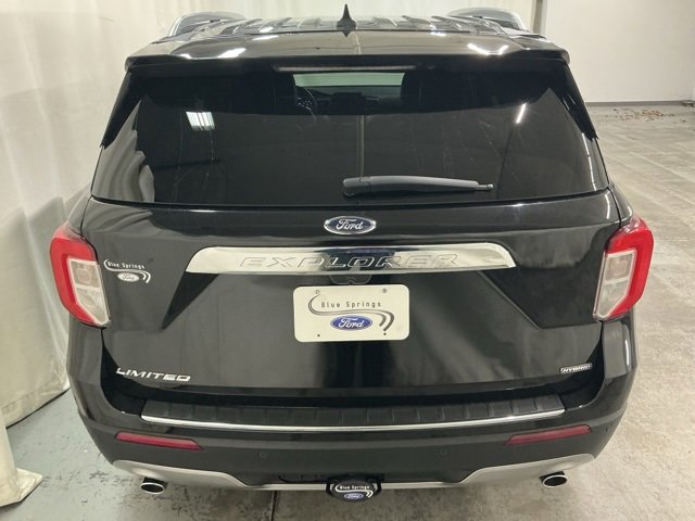 Used 2022 Ford Explorer Limited w/ Hybrid Equipment Group 310A image 4
