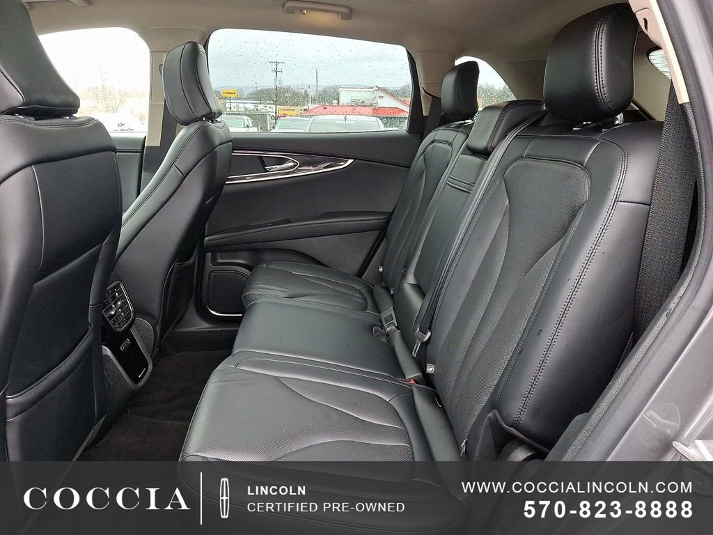 Used 2022 Lincoln Nautilus Reserve image 10