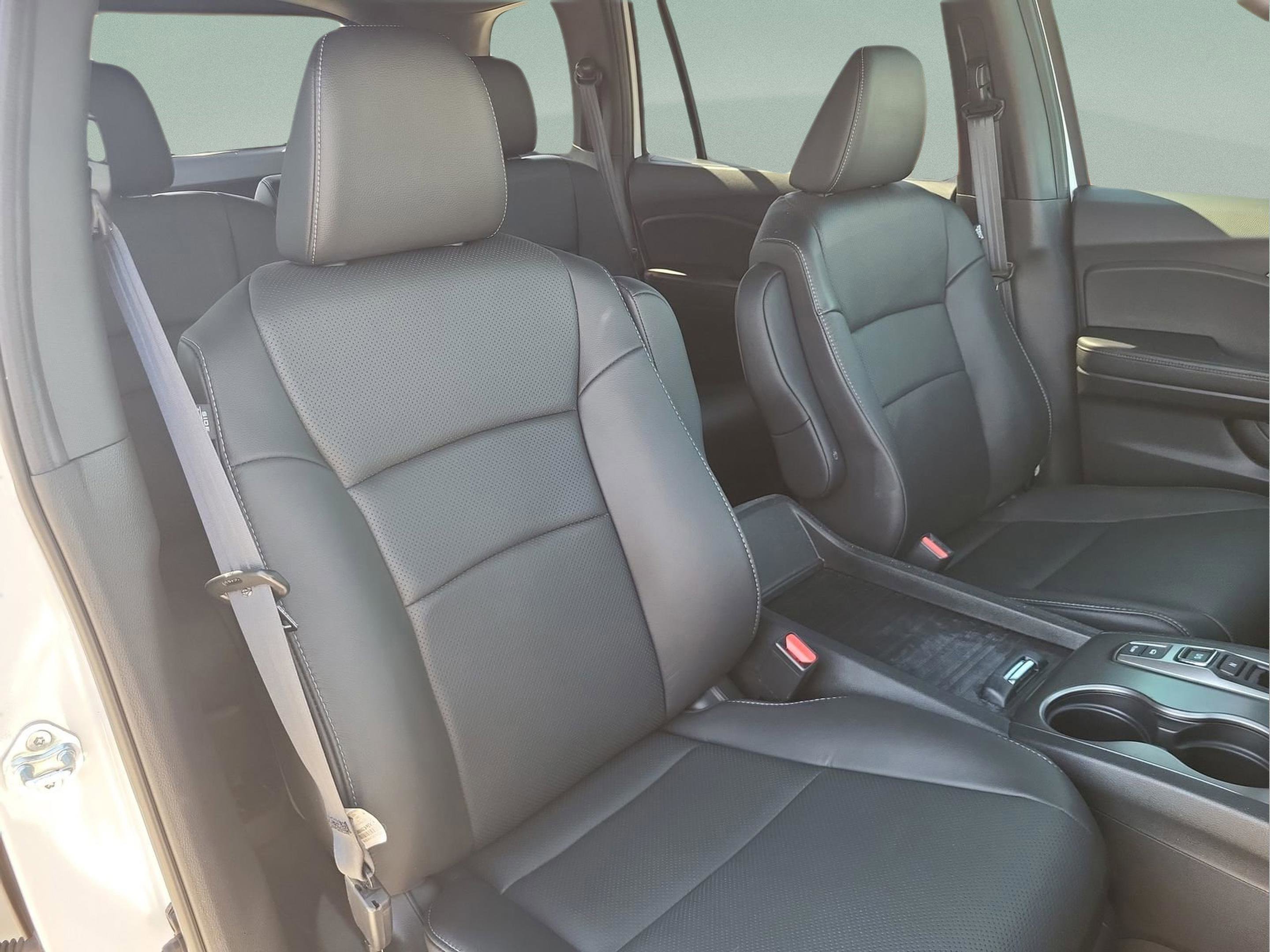 Certified 2023 Honda Passport EX-L image 19