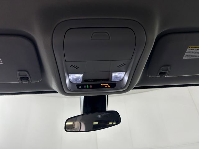 Used 2023 GMC Acadia SLE image 25