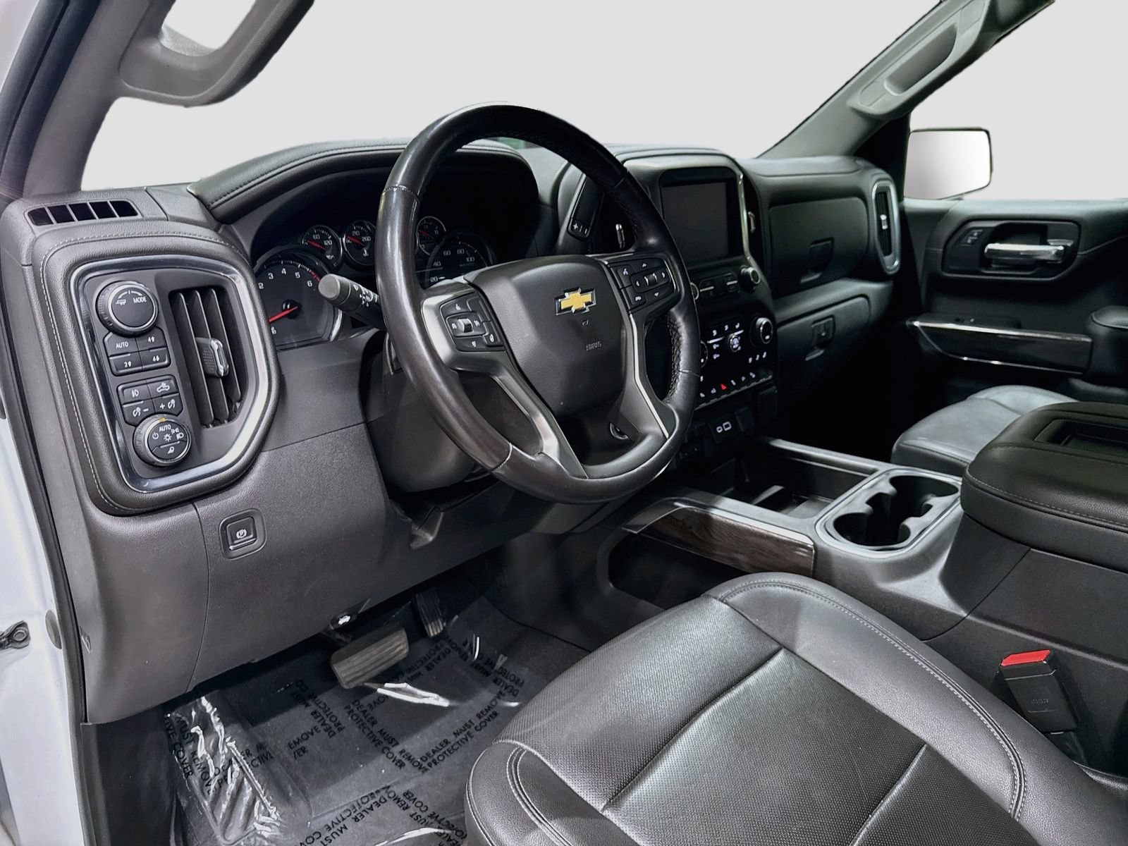 Used 2022 Chevrolet Silverado 1500 LTZ AWD/4WD image 11