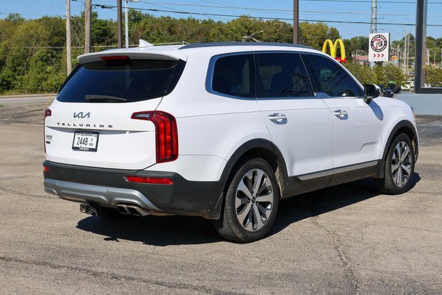Used 2022 Kia Telluride S image 3
