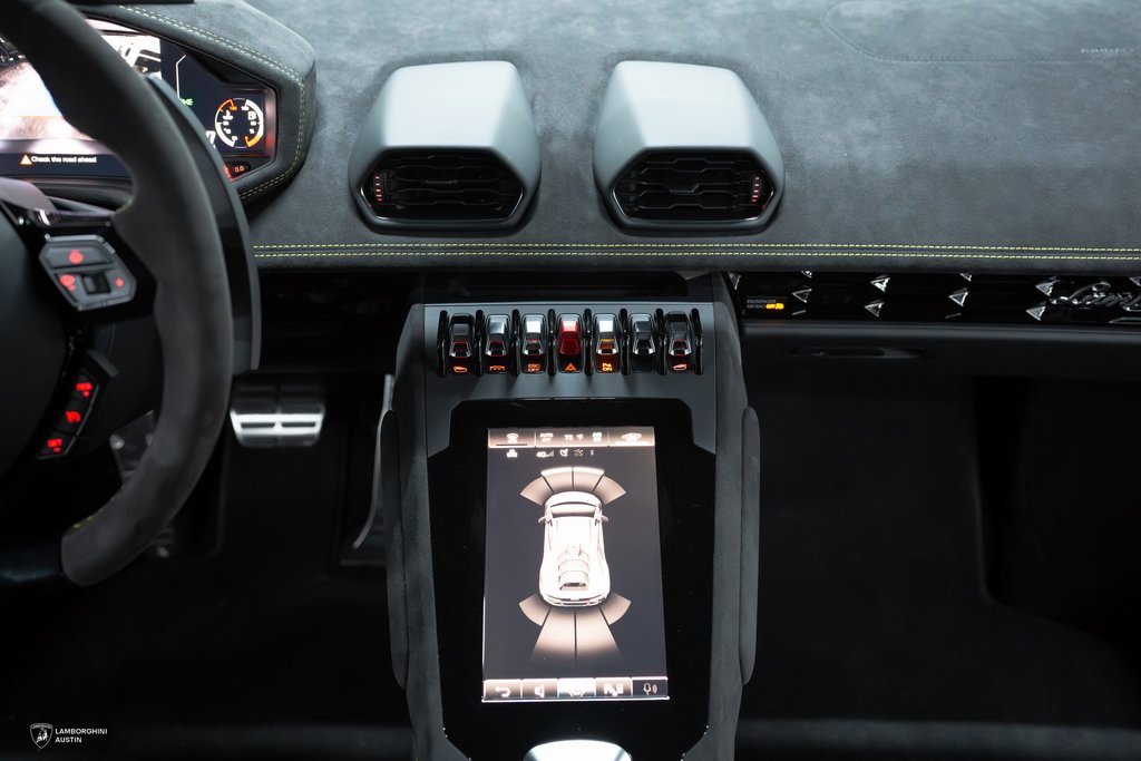 Used 2024 Lamborghini Huracan Sterrato image 29