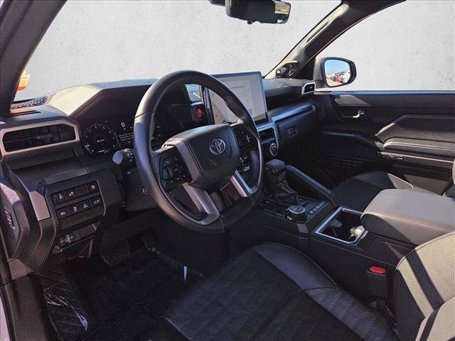 Certified 2025 Toyota 4Runner TRD Off-Road Premium w/ Tow Technology Package AWD/4WD image 10