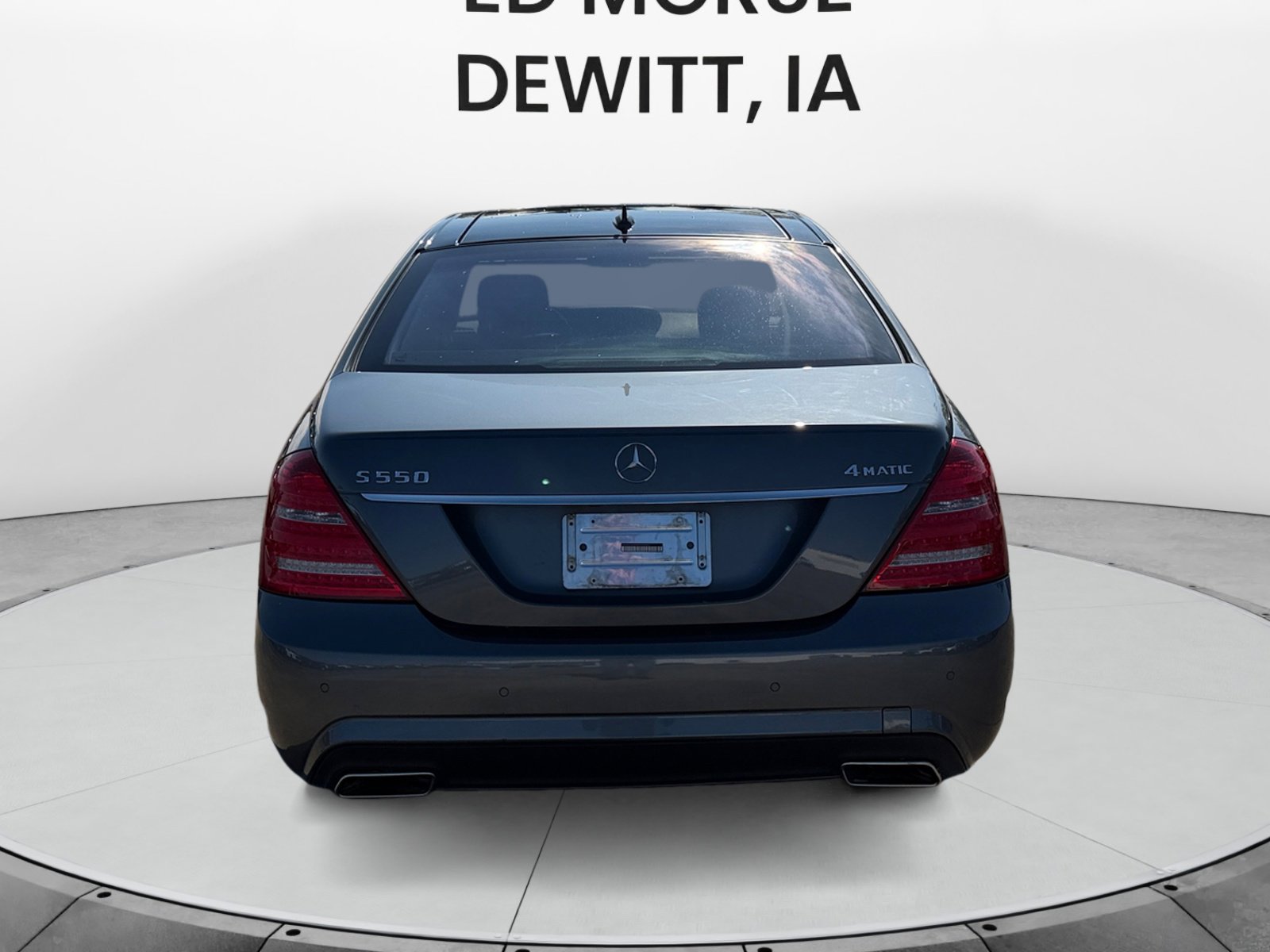 Used 2011 Mercedes-Benz S 550 4MATIC image 4