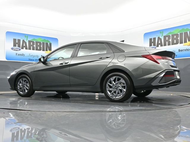 Used 2024 Hyundai Elantra SEL image 20