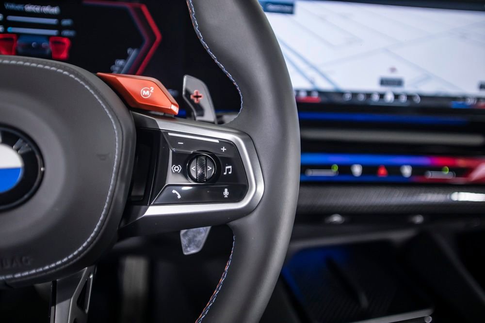 Used 2026 BMW M5 w/ Executive Package image 43