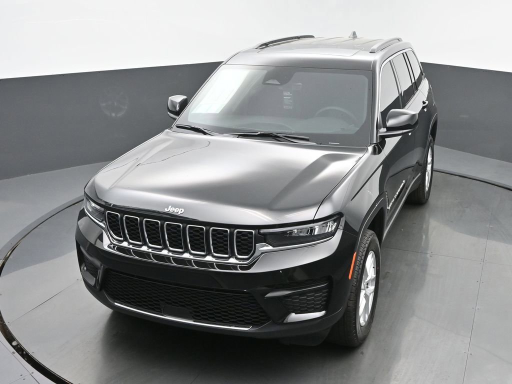 New 2025 Jeep Grand Cherokee Laredo X w/ Luxury Tech Group I image 14
