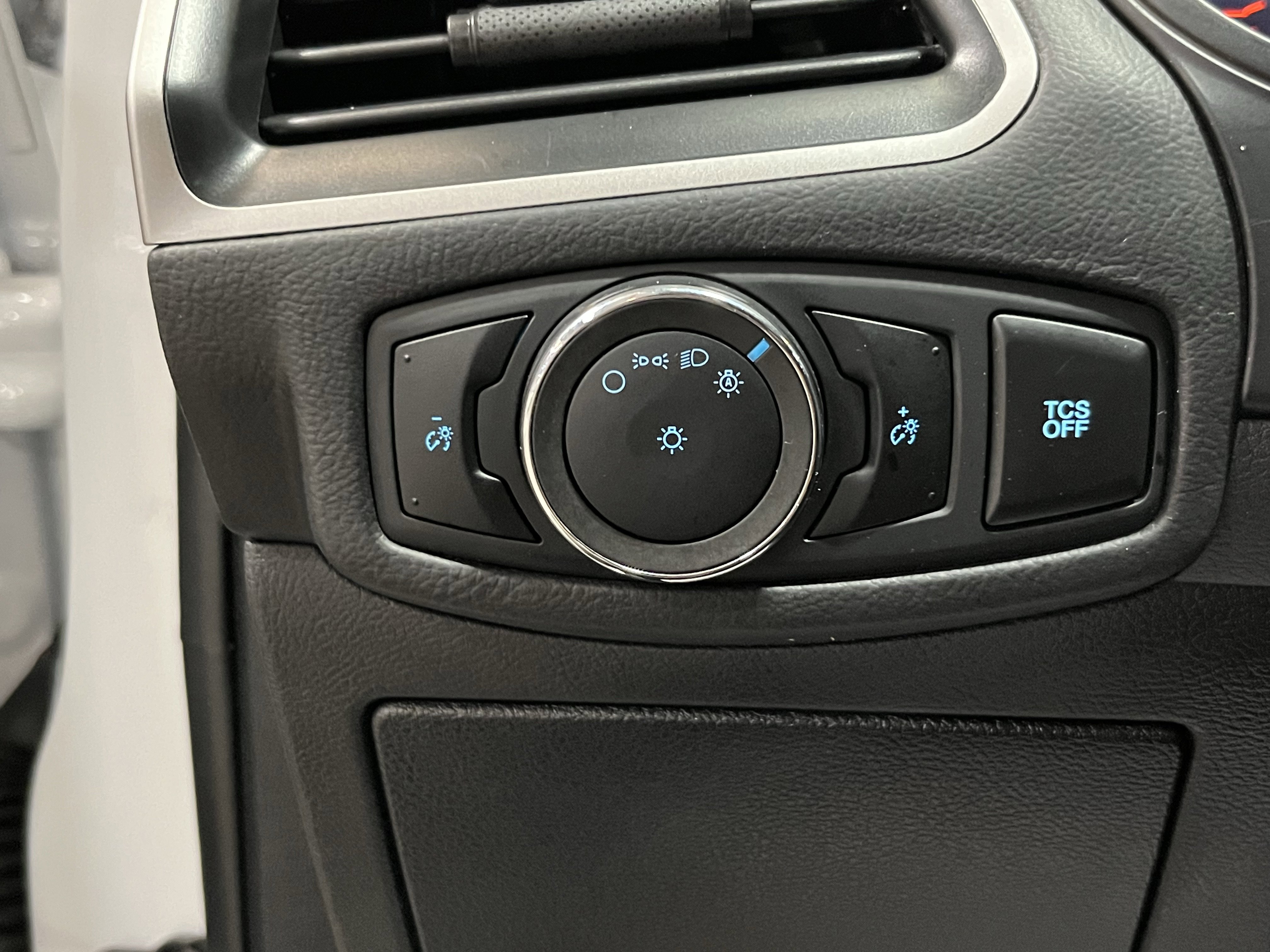 Used 2024 Ford Edge SEL image 22