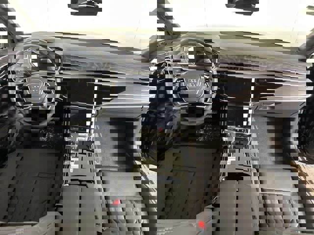 New 2025 Audi A8 L 3.0T image 18