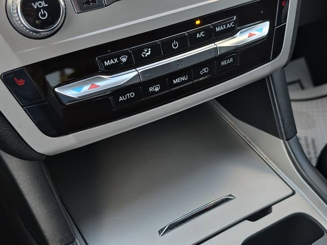 Used 2024 Ford Explorer XLT image 22