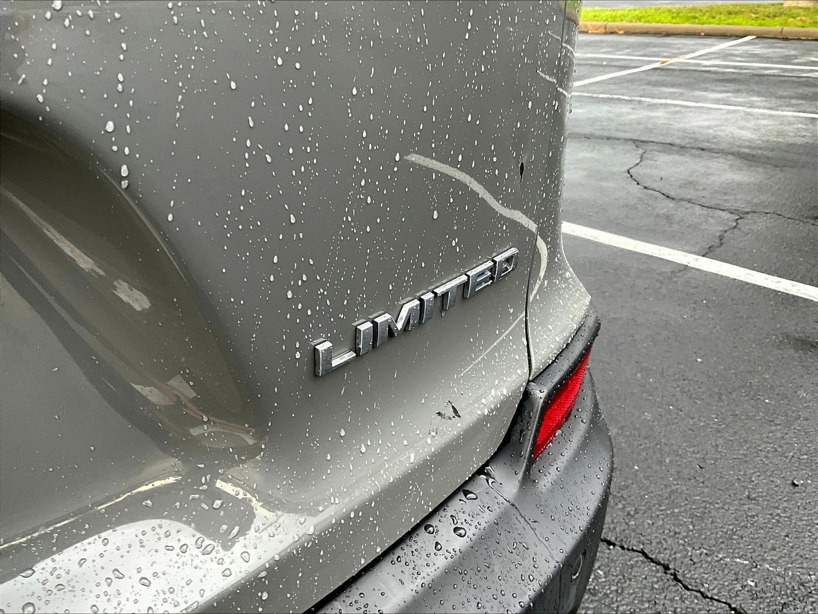 Used 2019 Jeep Cherokee Limited AWD/4WD image 24