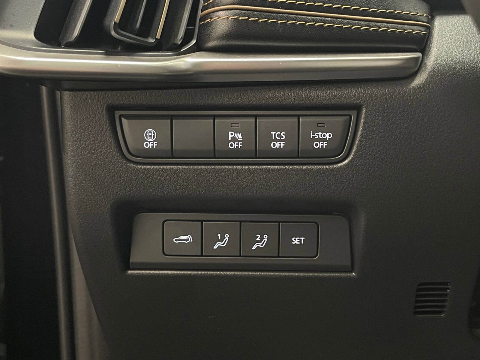 Used 2025 MAZDA CX-90 3.3 Turbo w/ Premium Plus Pkg image 17