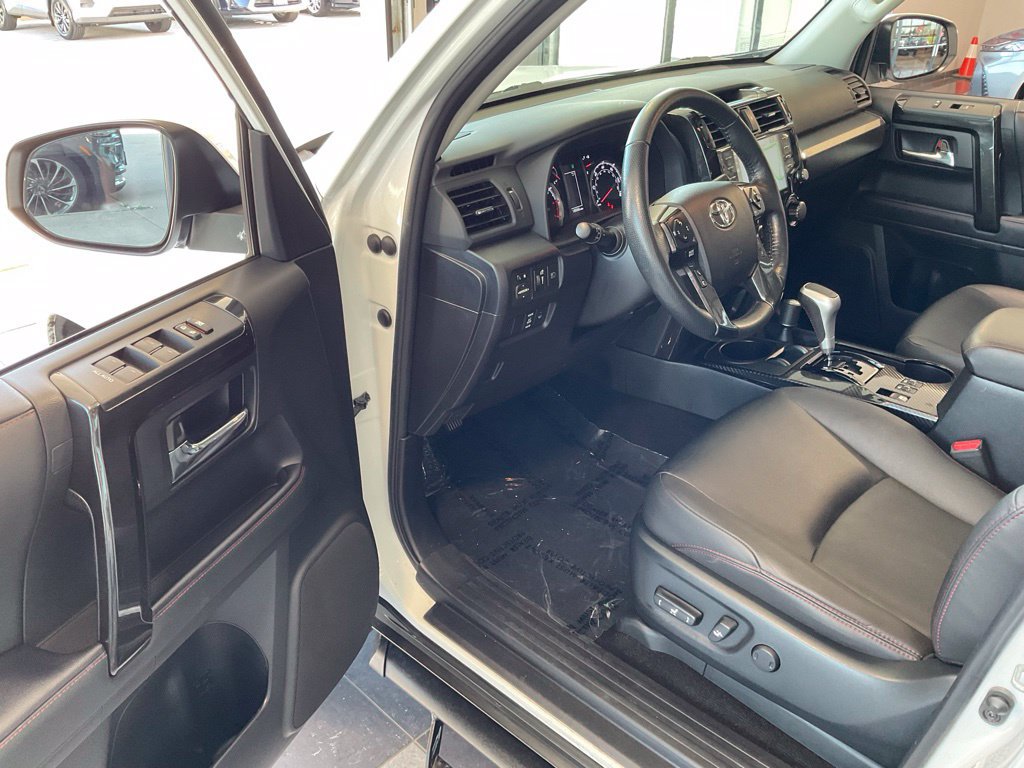 Certified 2024 Toyota 4Runner TRD Off-Road Premium w/ Moonroof Package AWD/4WD image 9